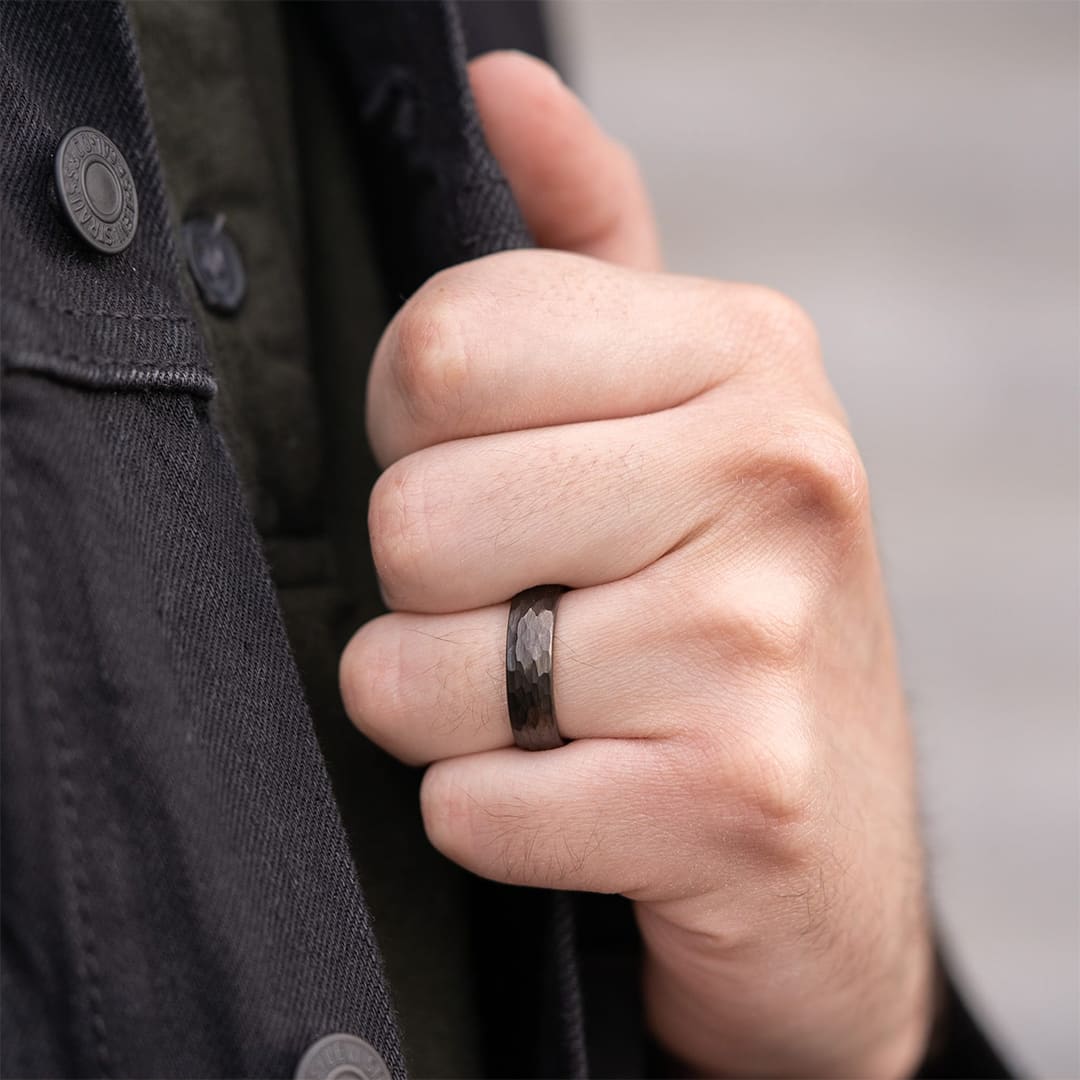 Pearich Black Hammer Ring