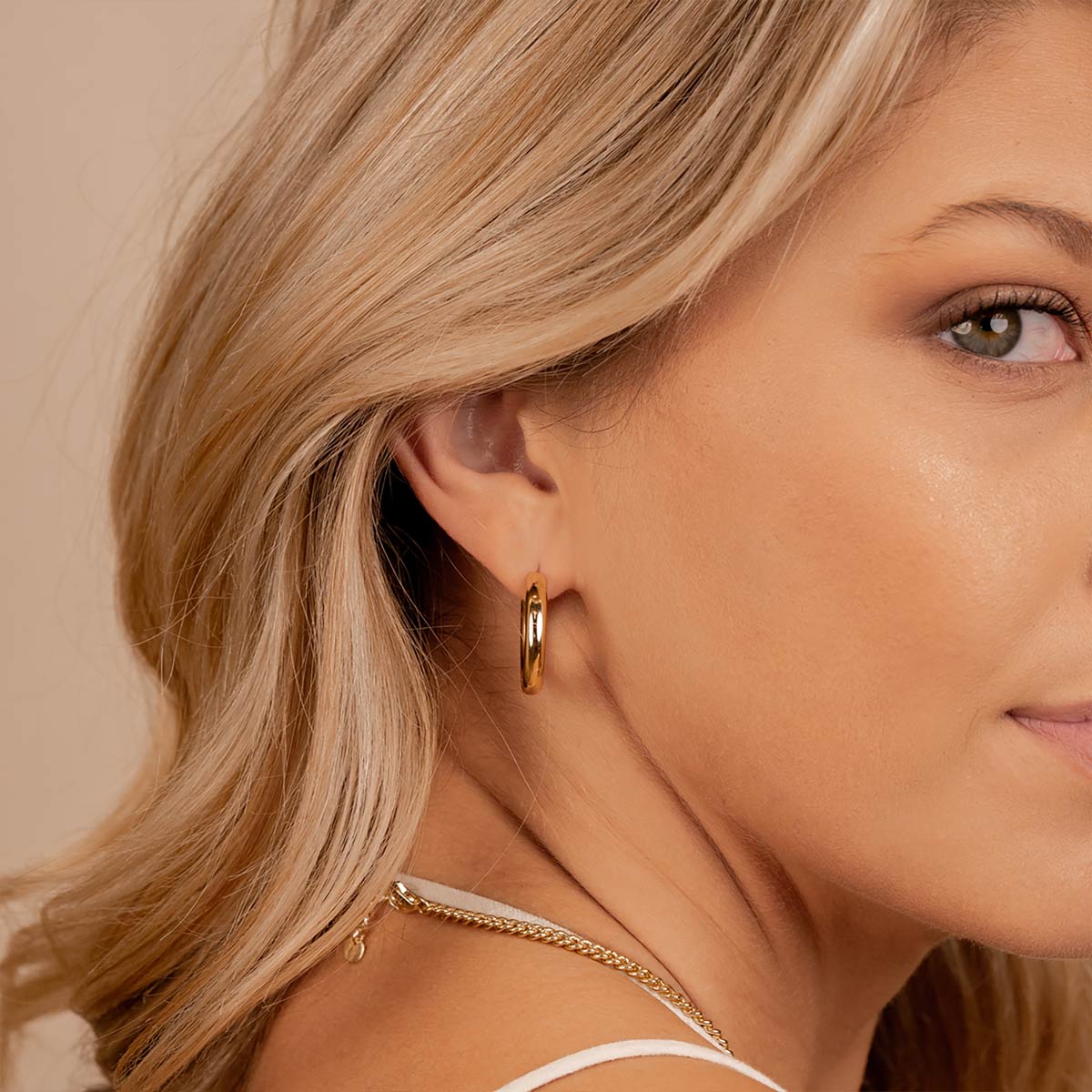 Pearich Gold Hoop Earrings